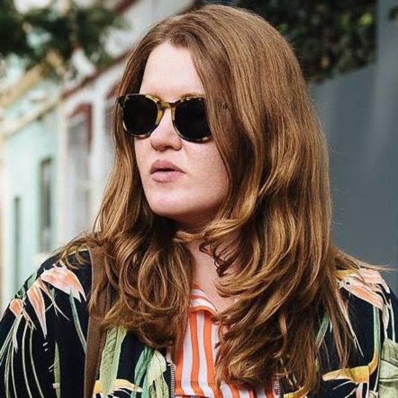 Meet your Posher, Shauna - Picture 1 of 2